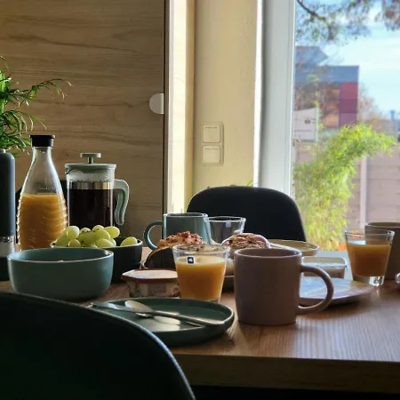 Modernes Behagliches Haus Mit Kamin, Terrasse Und Garten Vakantiehuis