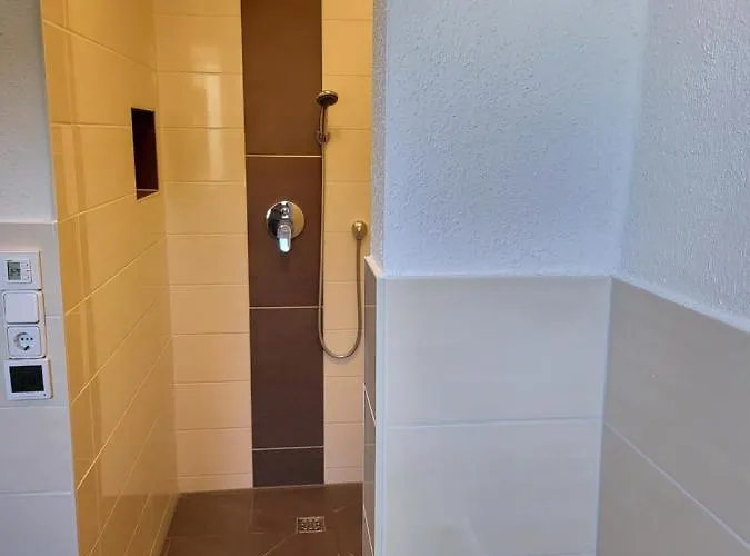 Dom wakacyjny Modernes Behagliches Haus Mit Kamin, Terrasse Und Garten Magdeburg