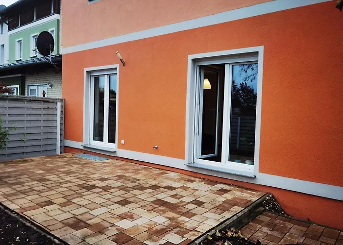 Modernes Behagliches Haus Mit Kamin, Terrasse Und Garten Dom wakacyjny Magdeburg